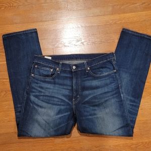 Levi's 514 jeans